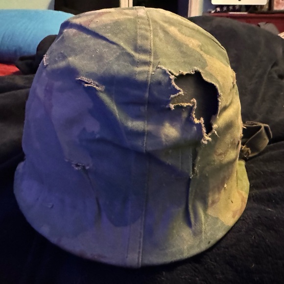 US Army / Marines Vietnam - Grenada Era Steel Pot Helmet - Picture 2 of 5